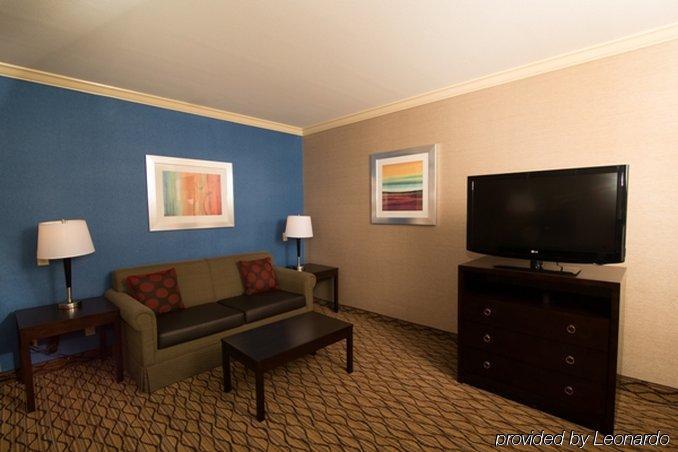 Holiday Inn Express Port Hueneme By Ihg Bagian luar foto